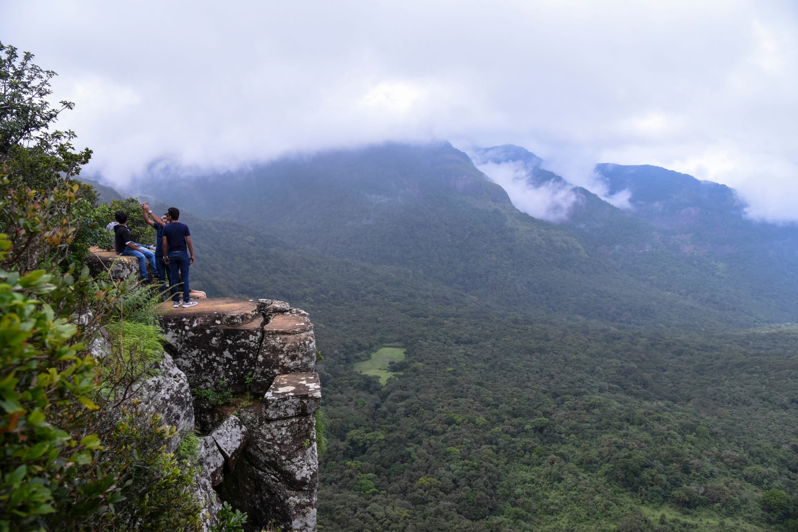 Pitawala,'pathana',And,Mini,Words,End